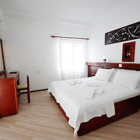 Oda ve Kahvaltı Olimpos 4*