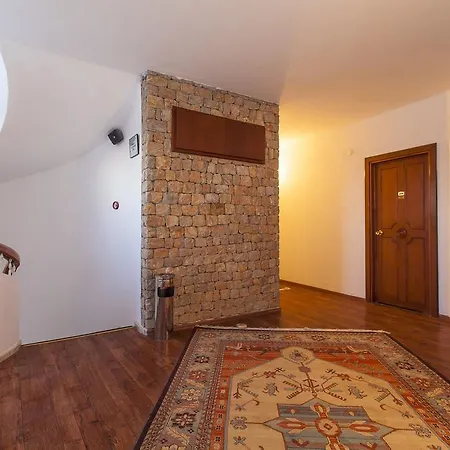 Olimpos Oda ve Kahvaltı 4*