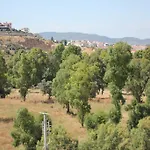 לינה וארוחת בוקר Olimpos
